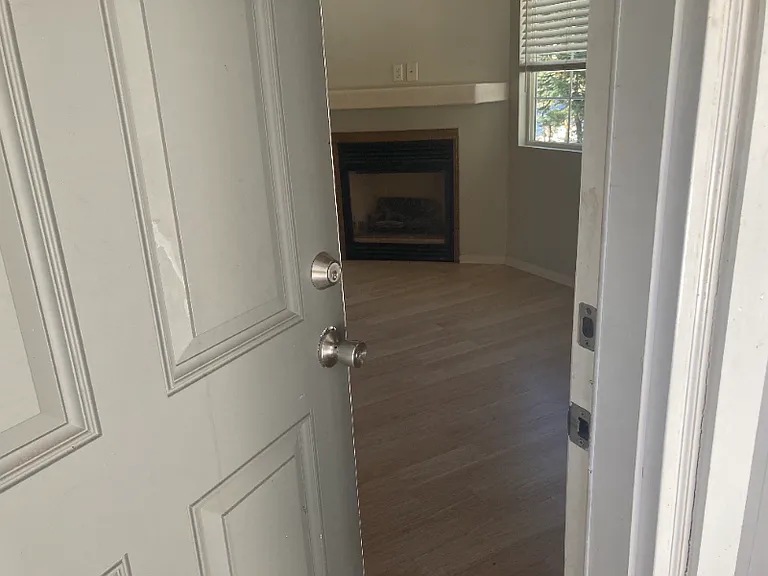 33807 Green Valley Lake Rd #2 — Photo 7