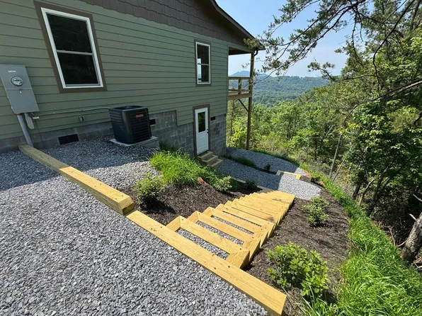 187 Marble Mountain Road, Marble, NC 28905