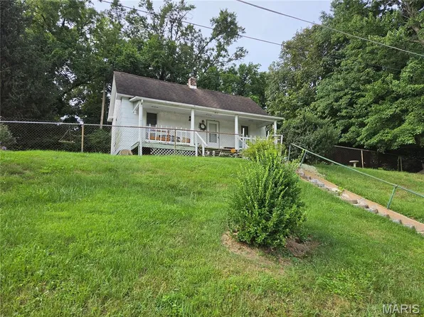 304 Railroad St, Pevely, MO 63070