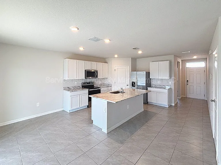 18002 Canopy Pl — Photo 9