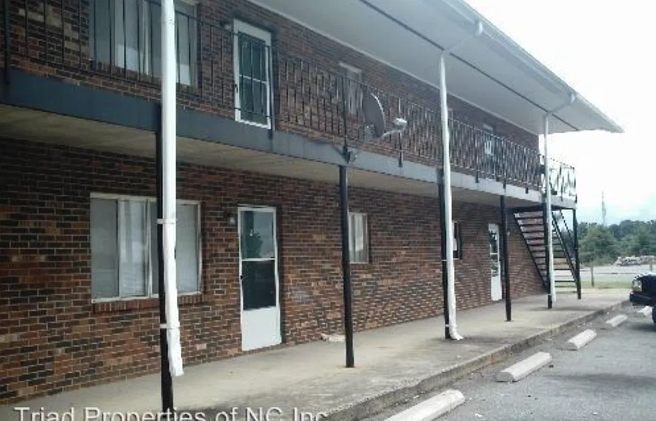 215-217 Ingram Rd #I