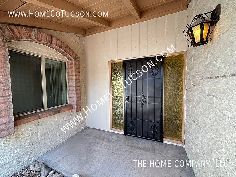 5215 E Bermuda St — Photo 2