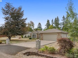 15522 S Saddle Ln, Oregon City, OR 97045