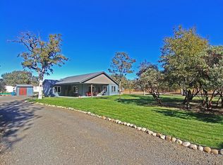 185 Drake Rd, Eagle Point, OR 97524