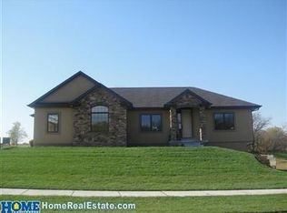 7633 SW 17th St, Lincoln, NE 68523