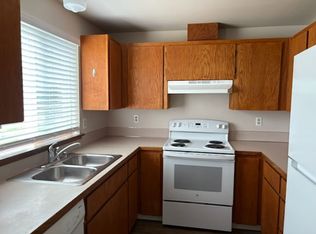 12115-12117 BG Sutton Place, Puyallup, WA 98374