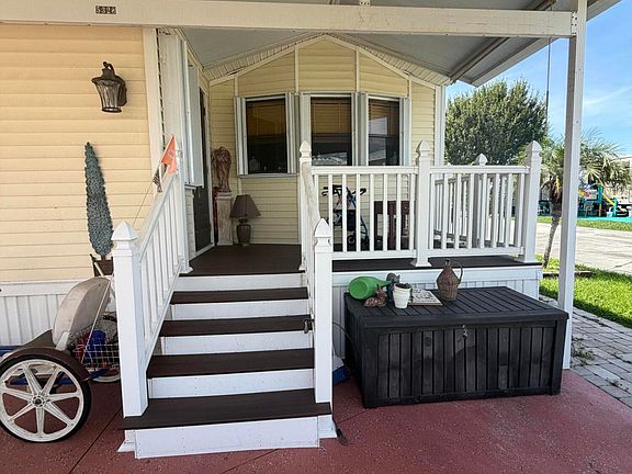2nd image of 5328 SE 64th Terrace