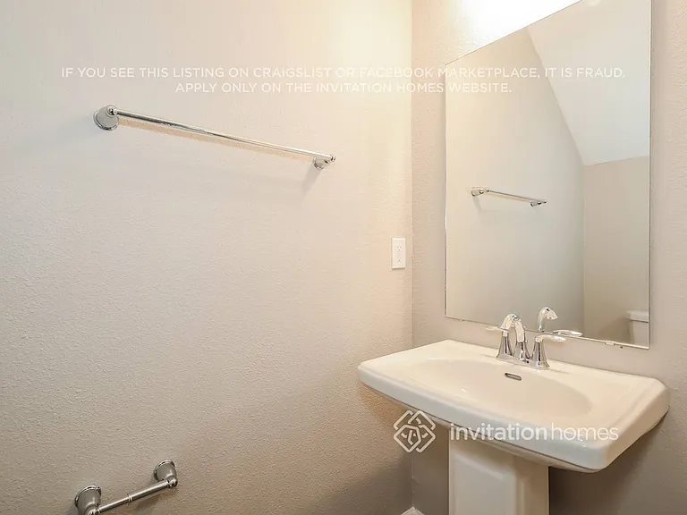 13307 Shore Grass Dr — Photo 16