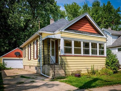 914 69th STREET, Kenosha, WI, 53143