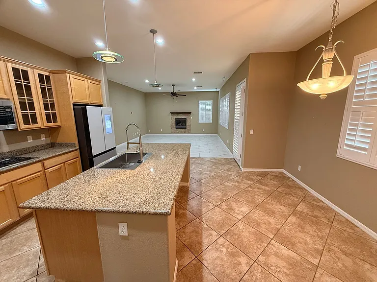 7743 Villa De La Paz Ave — Photo 10