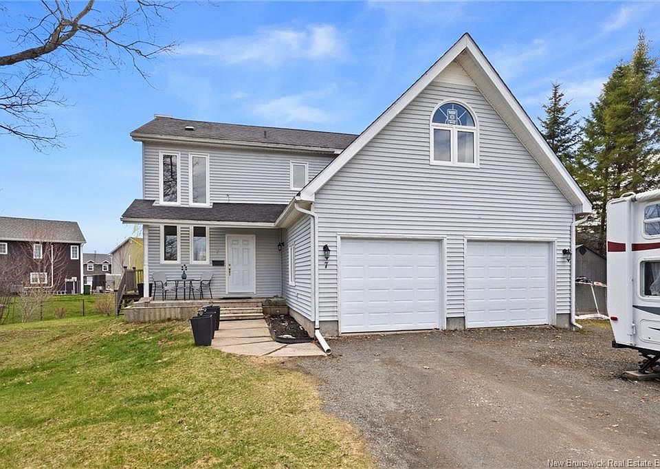 1st image of 7 Coronation Ct
