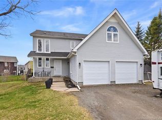 7 Coronation Ct, Oromocto, NB E2V 2M9