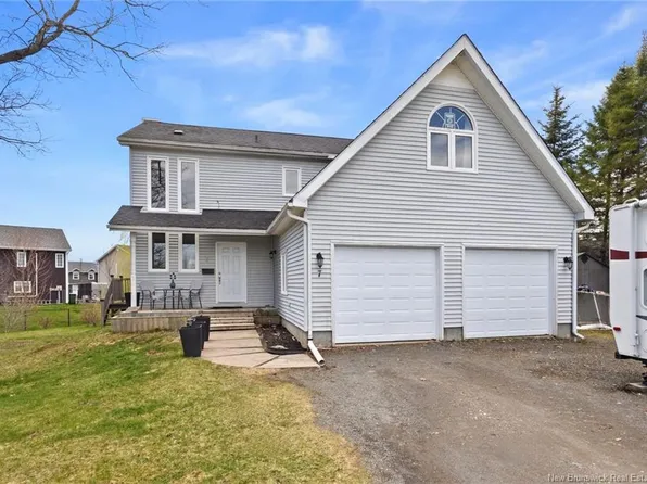 7 Coronation Ct, Oromocto, NB E2V 2M9