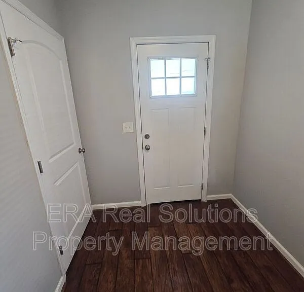 859 Reinhard Ave — Photo 13