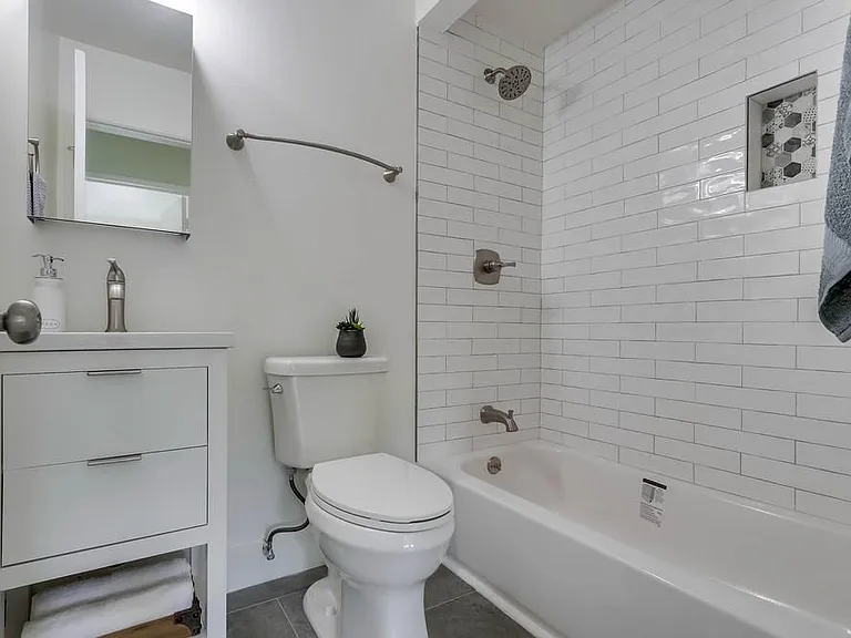 1814 Viola Pl #C — Photo 9