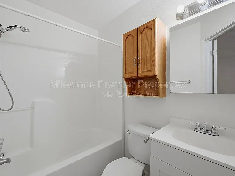 906 W Houston St #1 — Photo 18