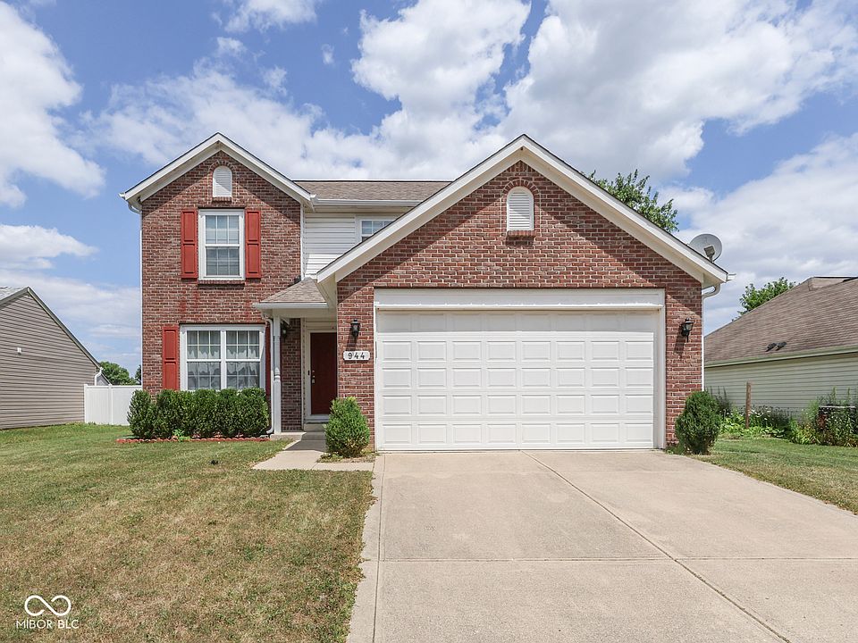 1st image of 944 Angus Ln