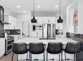 78 SW Copperpond St SE, Calgary, AB T2Z 1J2