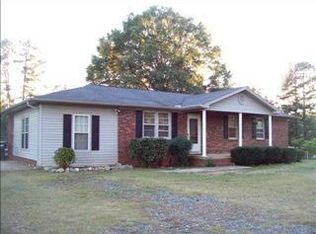 125 Riley Rd S, Greenwood, SC 29646