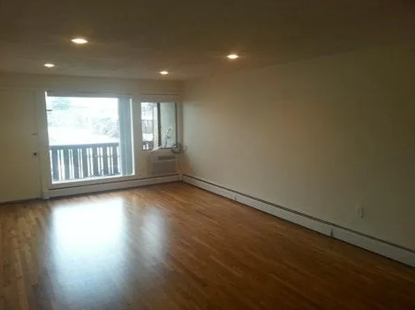 315 Neponset St, Norwood, MA 02062