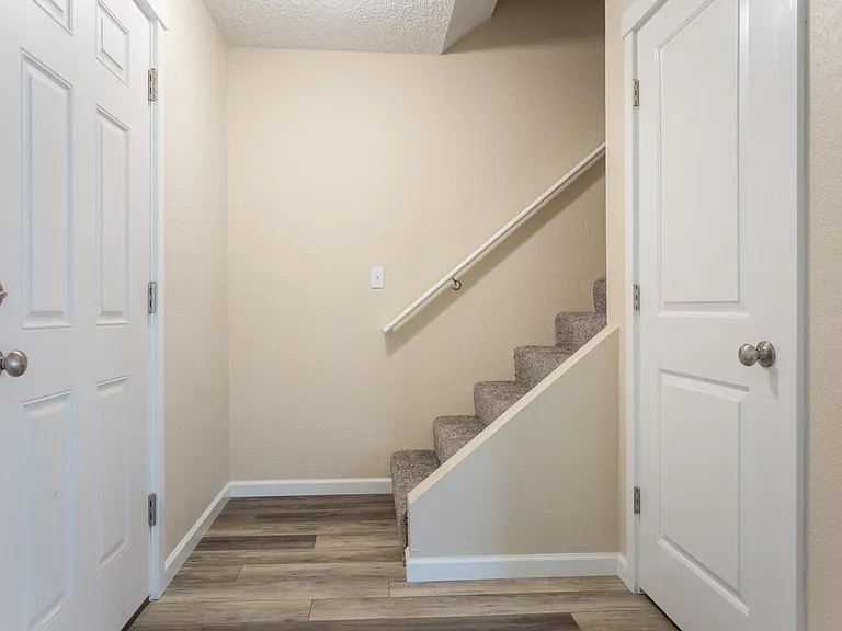 7852 SE 21st Ave — Photo 18