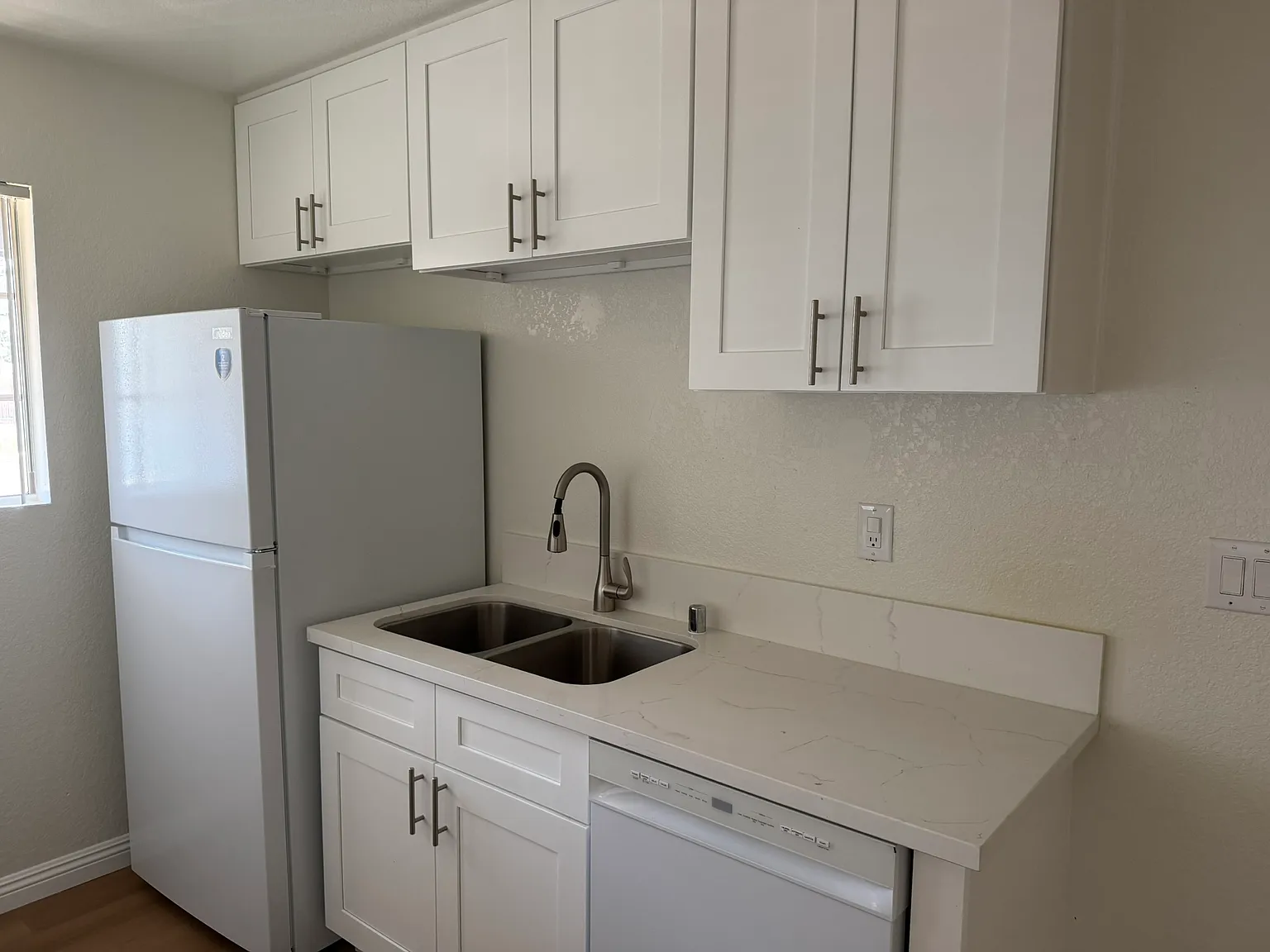 1 bed, $1,980 — Photo 2
