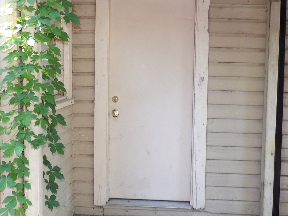 1st image of 409.5 NW 6th St
