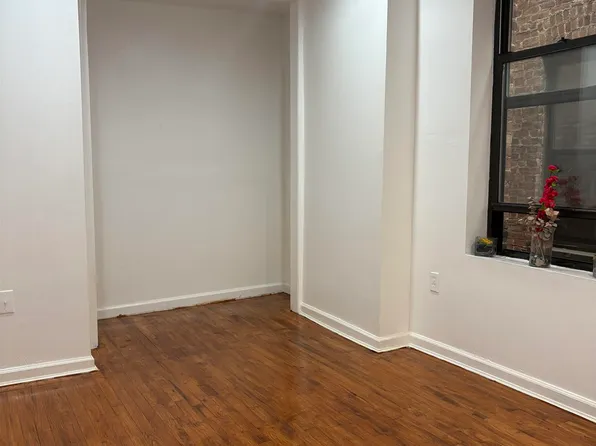 77 Crescent Avenue image 10 of 18