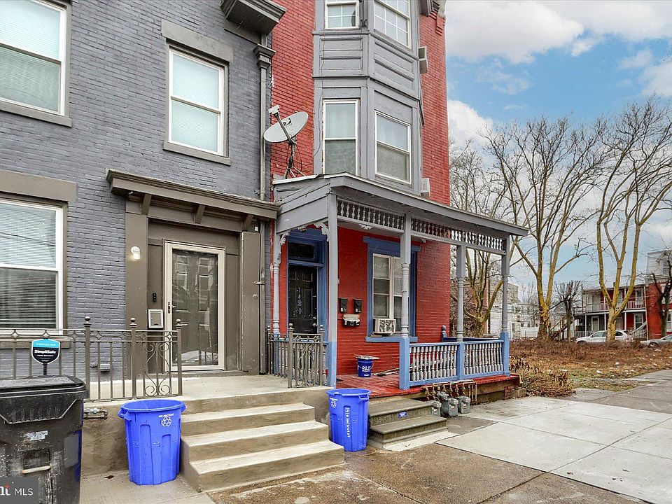 2nd image of 1420 Walnut St