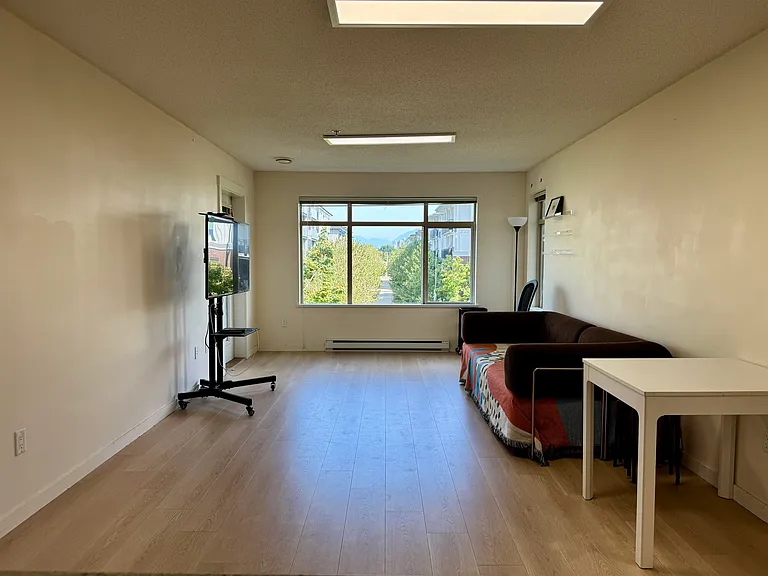 9288 Odlin Rd #330 — Photo 4