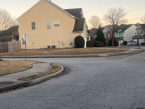 2nd image of 7191 Toccoa Cir