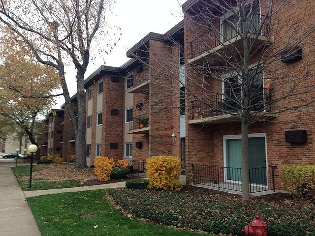 1st image of 4124 W 98th St APT 205C