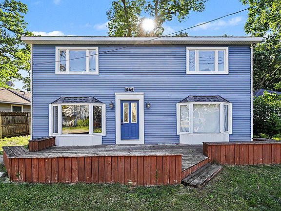 2nd image of 1372 Burlington Dr