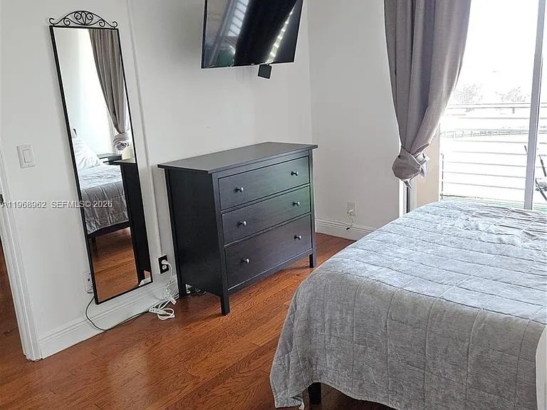 9441 Live Oak Pl #407 — Photo 12