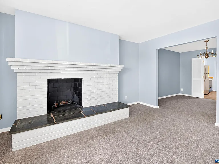 225 Harvest Dr — Photo 7