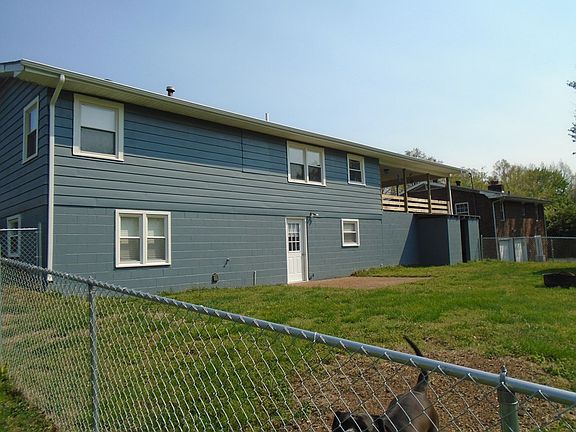2nd image of 260 Reed Ave
