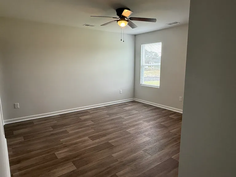 6418 Swainson St SW — Photo 18