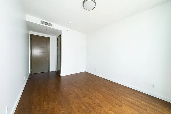 Rented by Acre NY Realty Inc | media 20