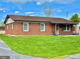 13 Lincoln Ave, Berryville, VA