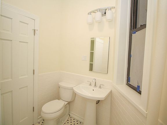 4th image of 638 Warren St APT 3L