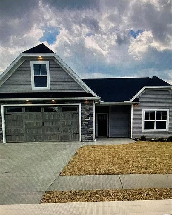 1st image of 4874 Mandarin Dr