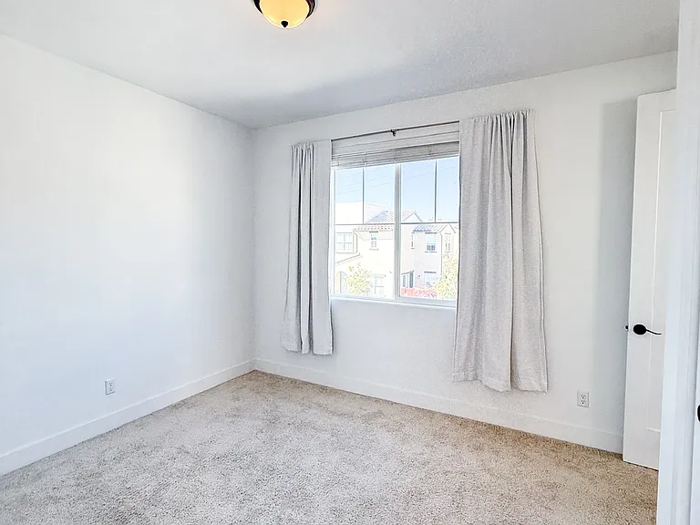3732 Park Ridge Ln — Photo 14