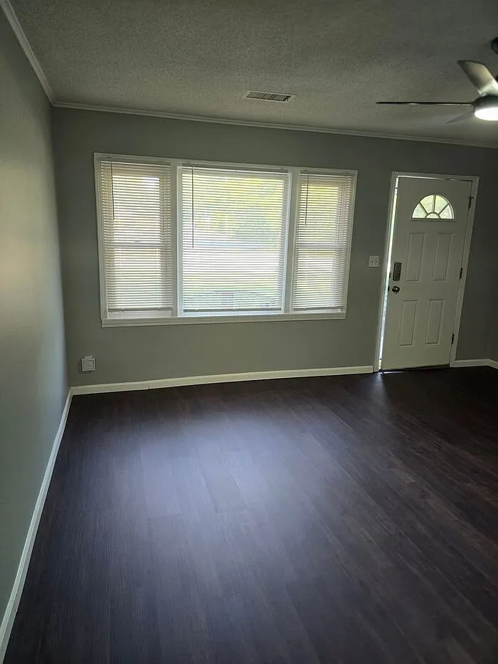 2 bed, 1.0 bath, 780 sqft, $1,845 — Photo 4