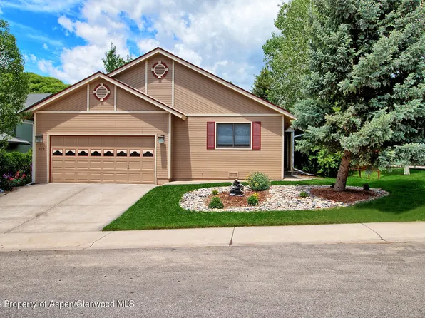 279 Buckthorn Rd, New Castle, CO 81647