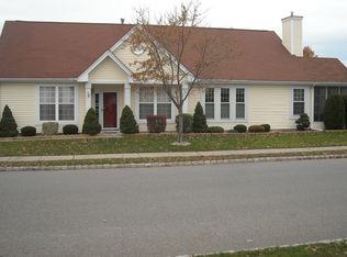 117 Kensington Cir, Belvidere, NJ 07823