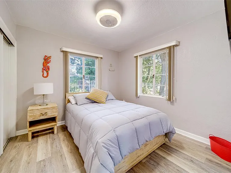 10802 Mohawk Rd — Photo 22