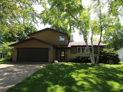 1058 Pilgrim Rd, Neenah, WI, 54956