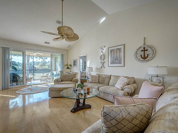 2nd image of 134 Casa Bella Ln