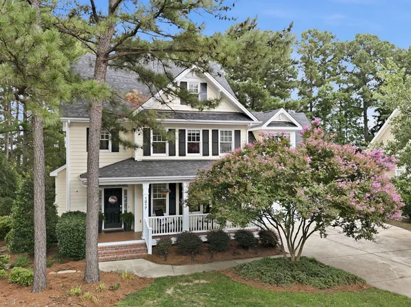1817 Old College Cir, Wake Forest, NC 27587