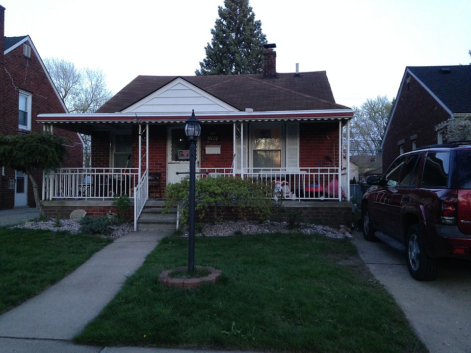 1st image of 18220 Wood St